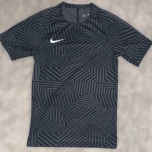 Nike Athletic/Tennis T-Shirt